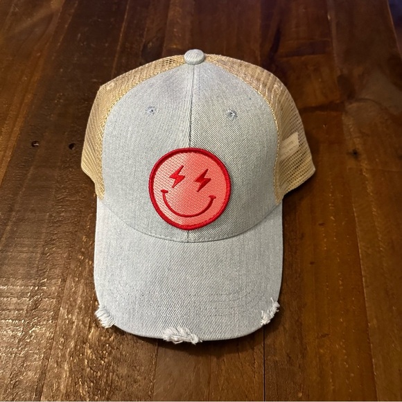 Distressed‎ Smiley Ball Cap - Picture 4 of 4